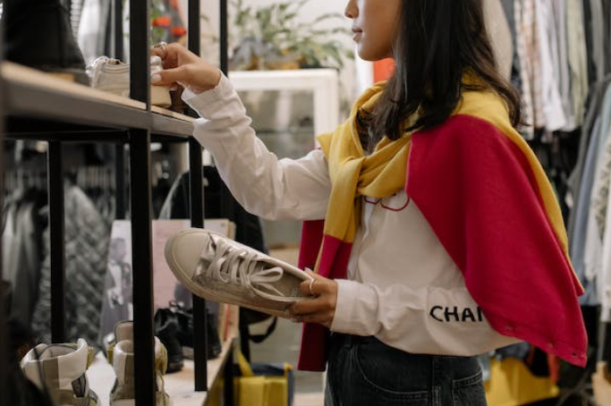 Tips to Stay Fashionable on a Budget
